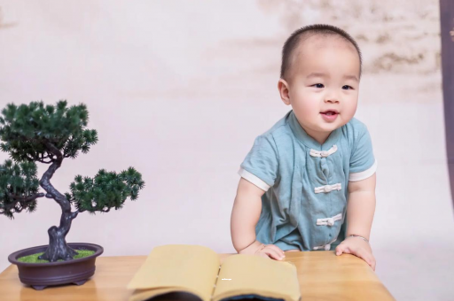 射洪宝宝抓耳朵是什么原因